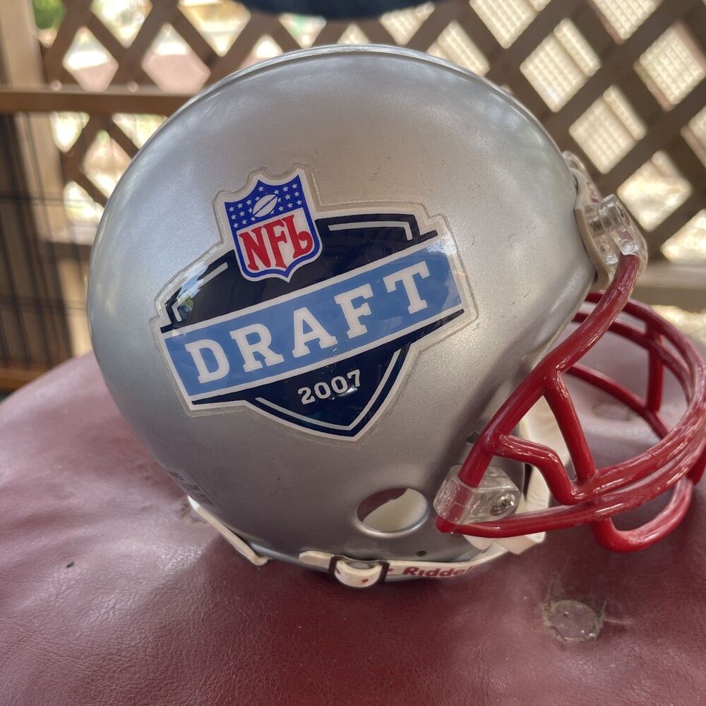 Riddell 2007 NFL Draft Speed Mini Helmet Scale Model Riddell